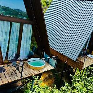 Wayside , باتومي جورجيا