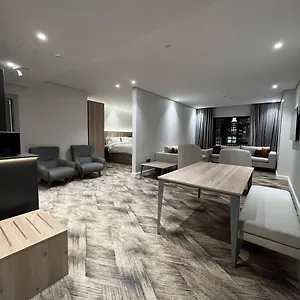 خاص مجاور للحرم النبوي الشريف , المدينة المنورة المملكة العربية السعودية